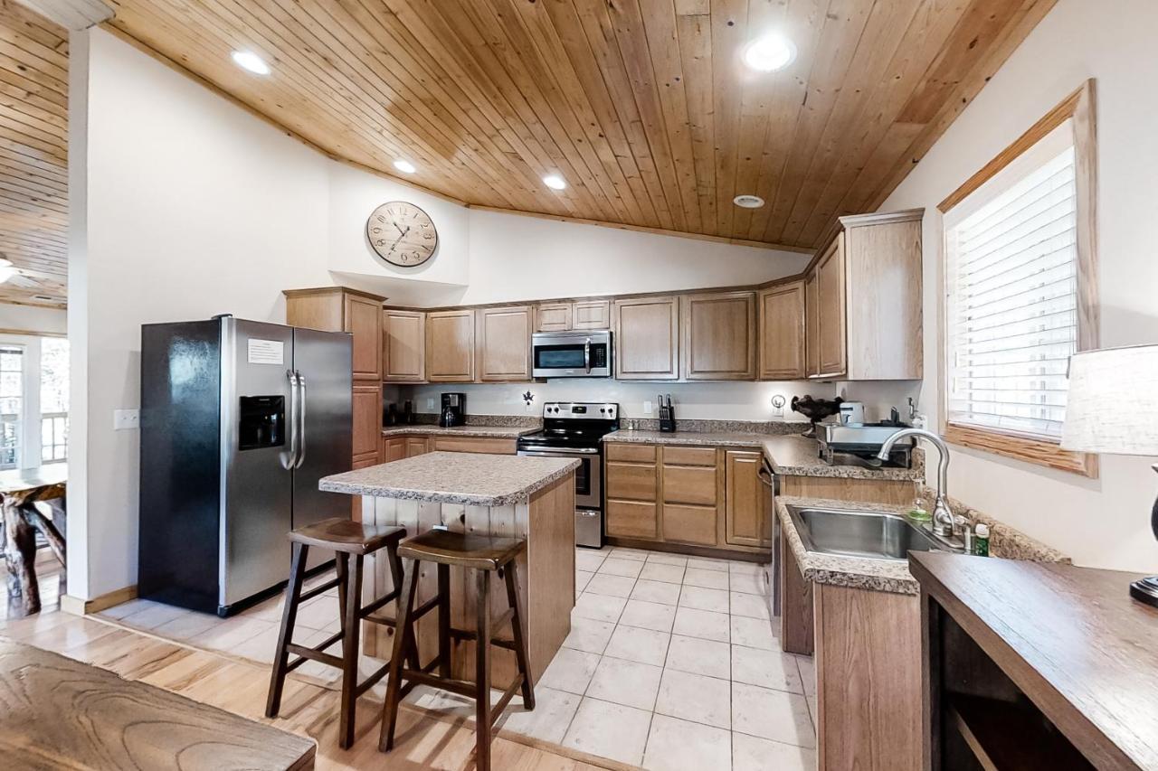 3 Bed 2 Bath Vacation Home In Whittier Екстериор снимка