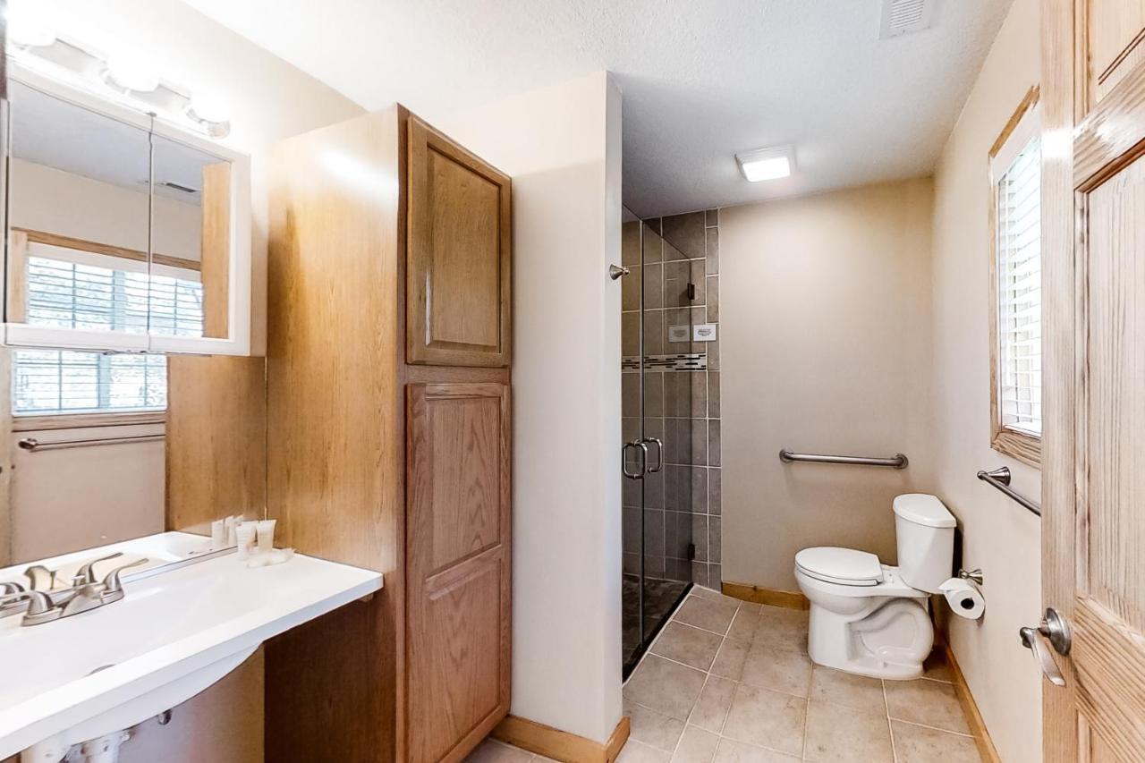3 Bed 2 Bath Vacation Home In Whittier Екстериор снимка